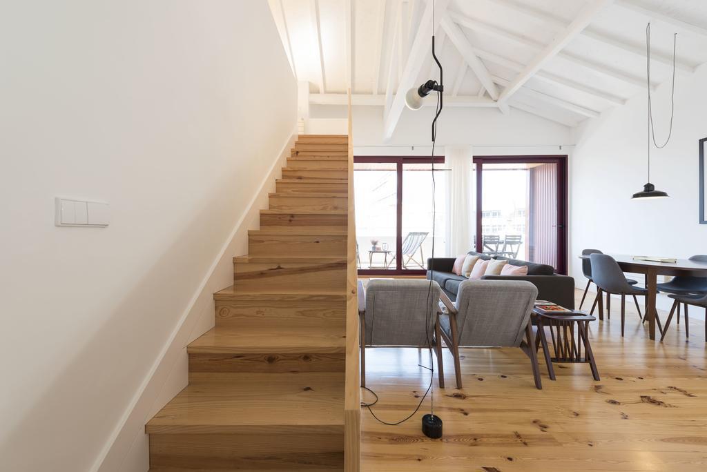 Lovelystay - Floor Balcony Porto