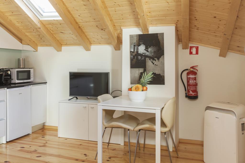 Apartment Bo - Almada