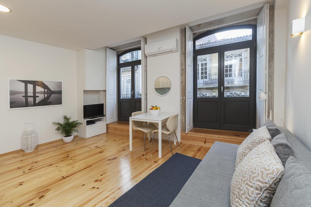 Bo - Almada Apartment