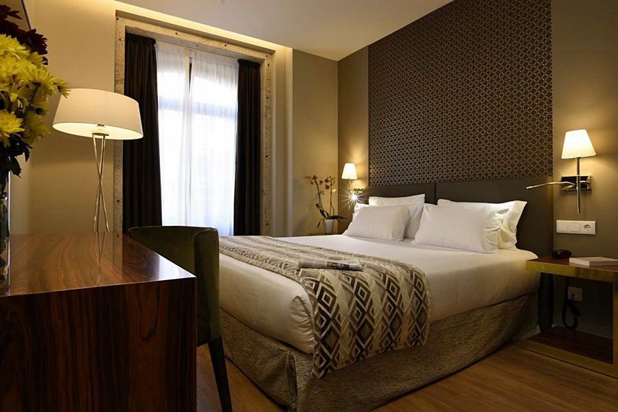 Exe Almada 4*