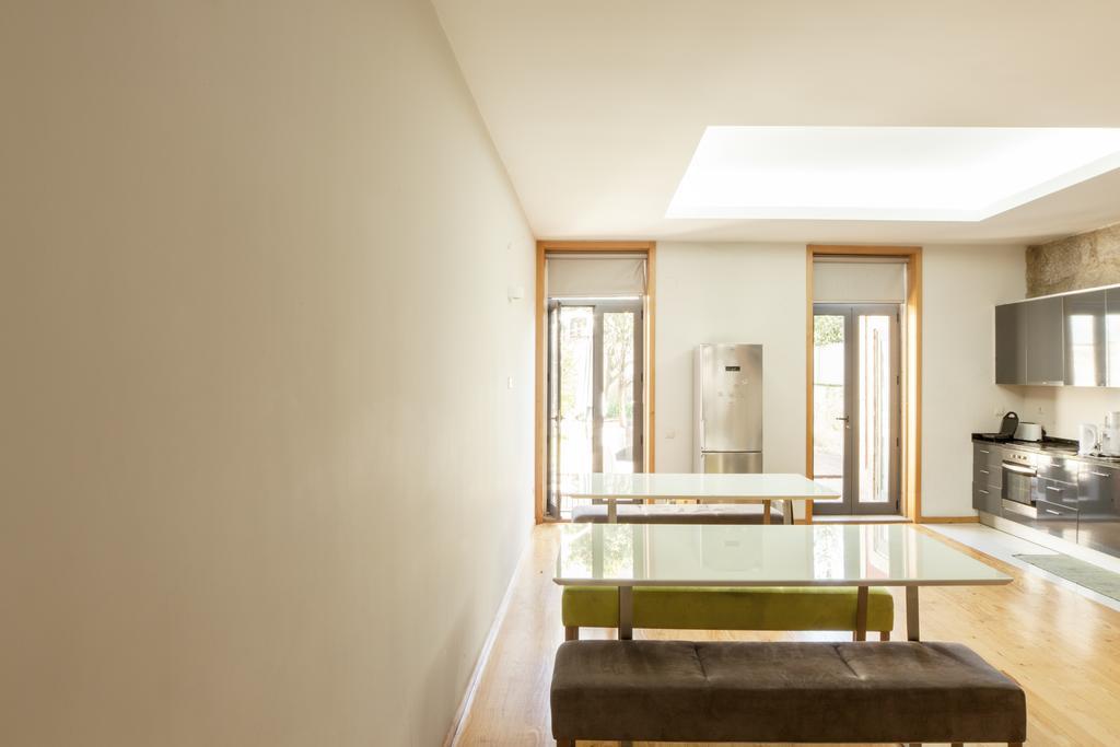 Faria House Guest house *