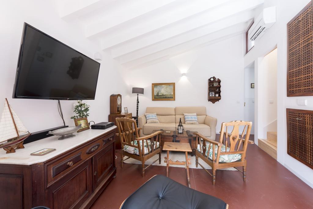 Lovelystay - Caldeireiros Garden Little House Apartment *