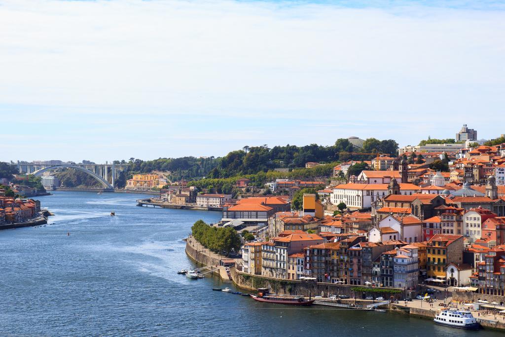 Apartment - River Front