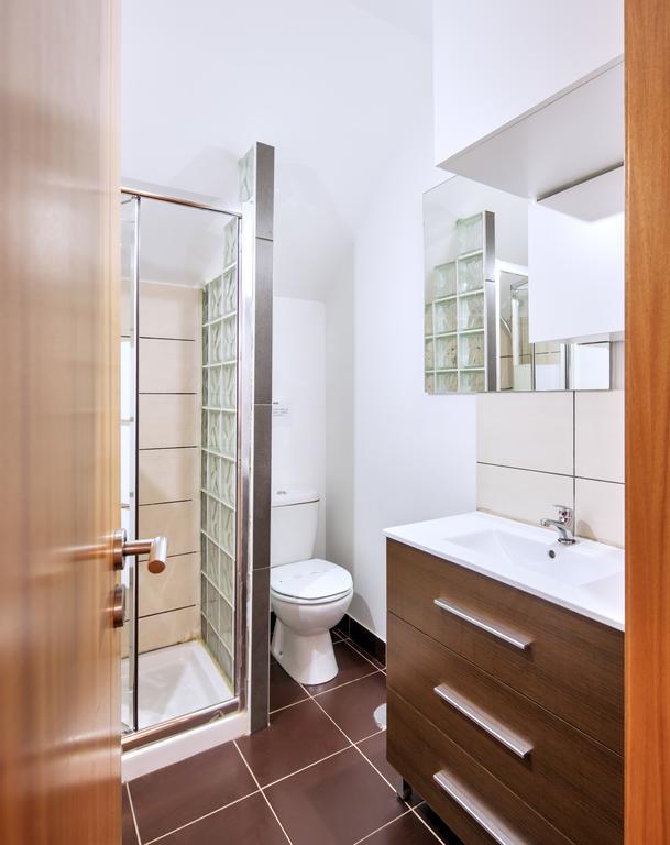 Apartment Entreparedes 3*