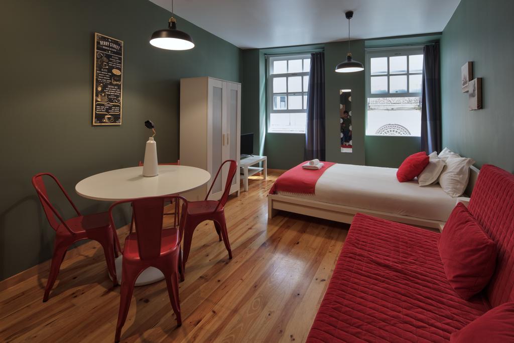 Apartment Entreparedes