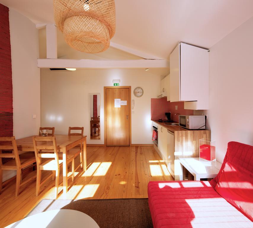 Entreparedes Apartment