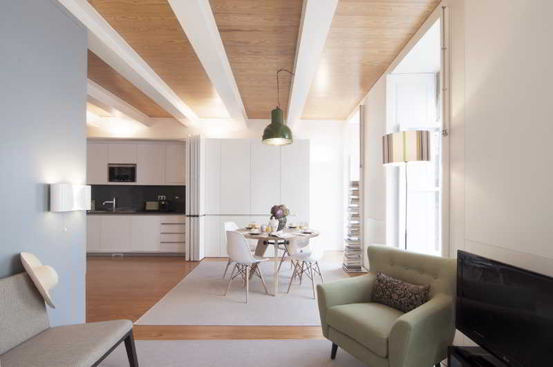 Flattered To Be In Appartement Porto
