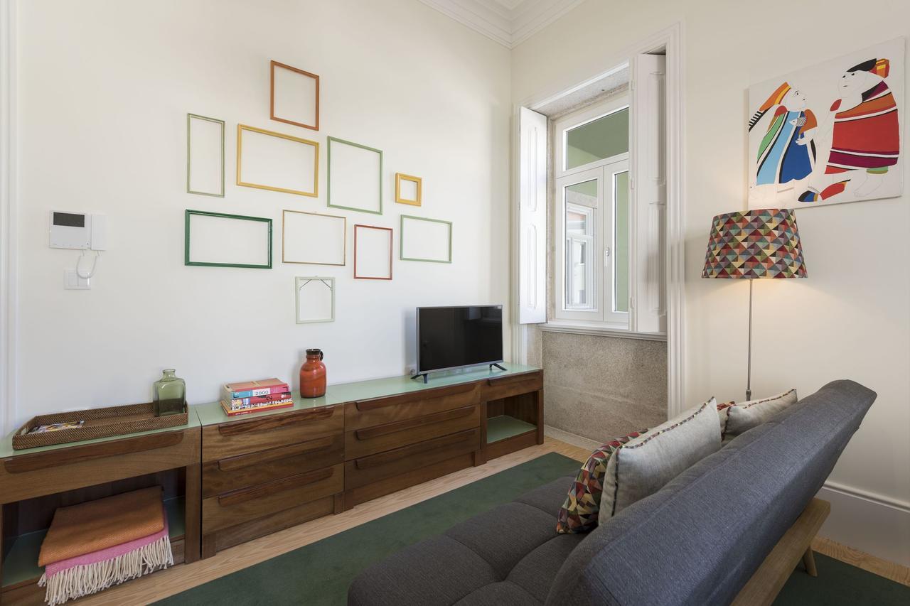 Apartment Center Chill By Lovelystay *