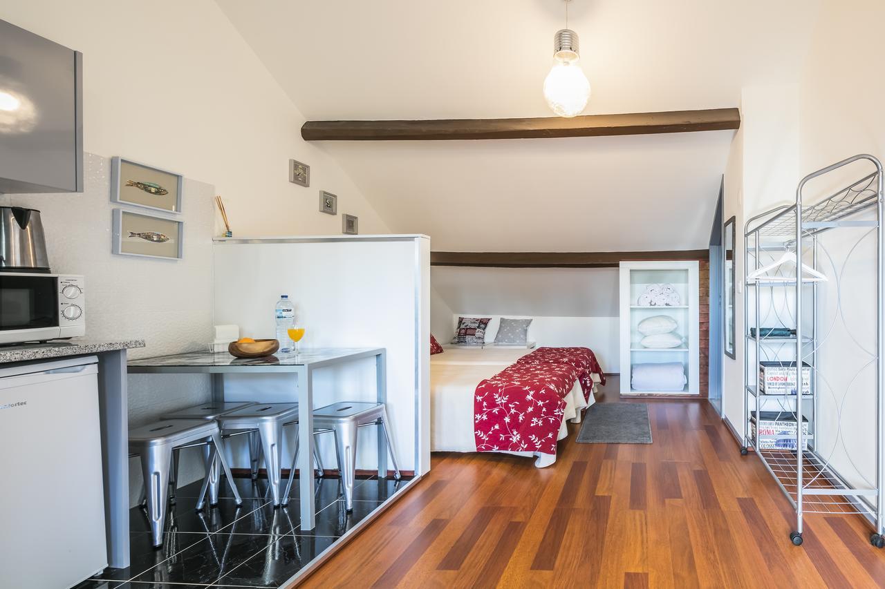 A Francos Attic Apartment Porto