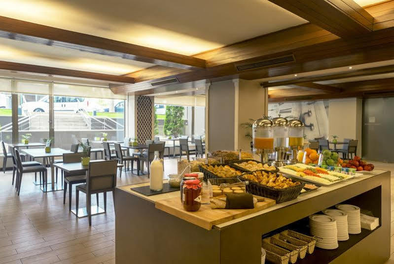 Hotel Hf Tuela Ala Sul 3*