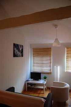 Entreparedes Apartment Porto