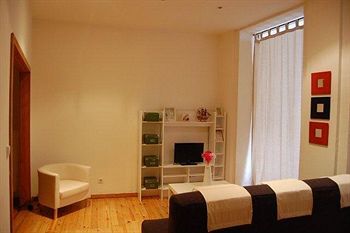 Apartment Entreparedes Porto