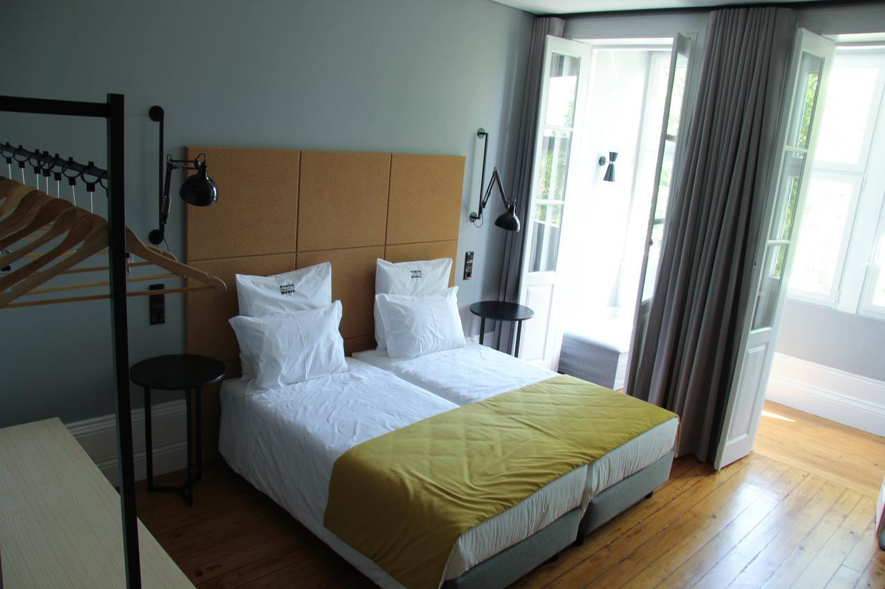 Bed & Breakfast Music 3*
