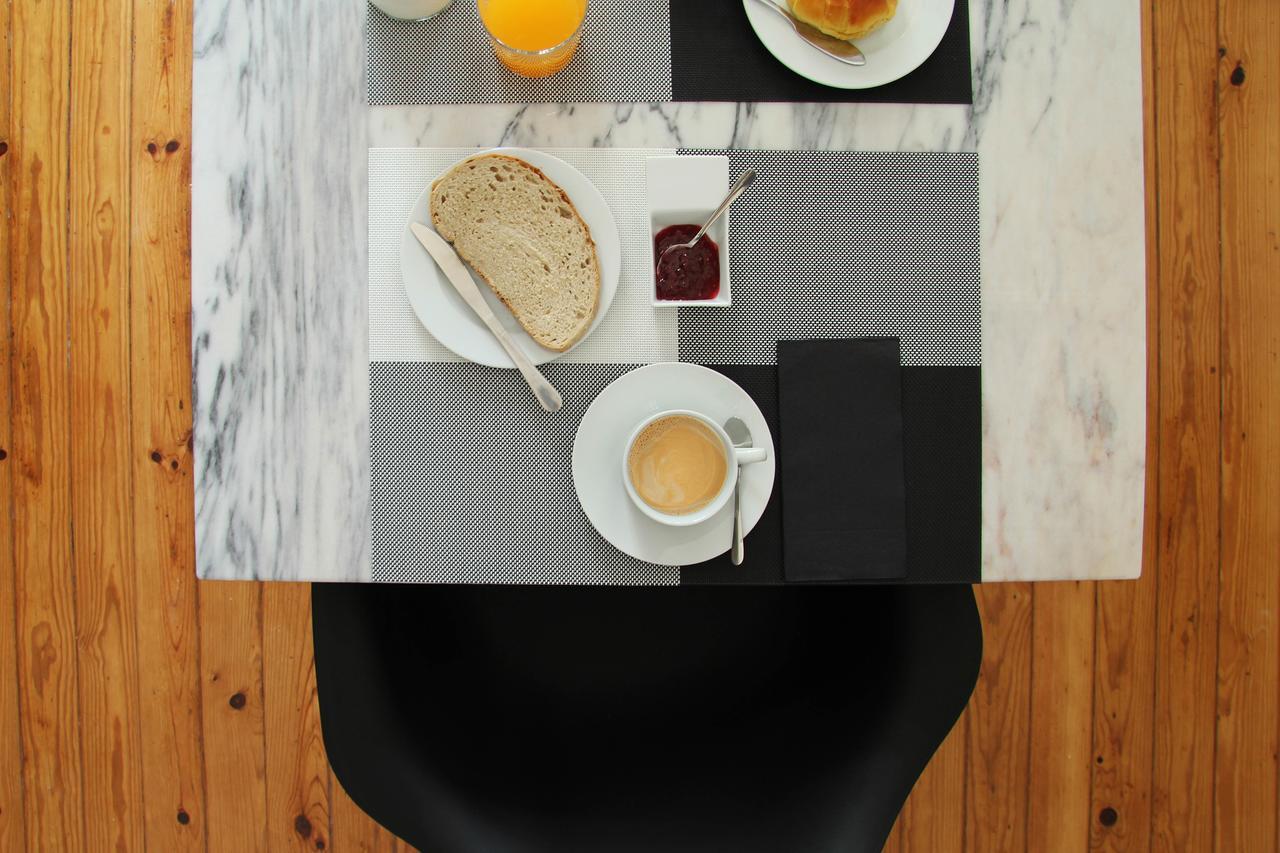 Bed & Breakfast Music 3*
