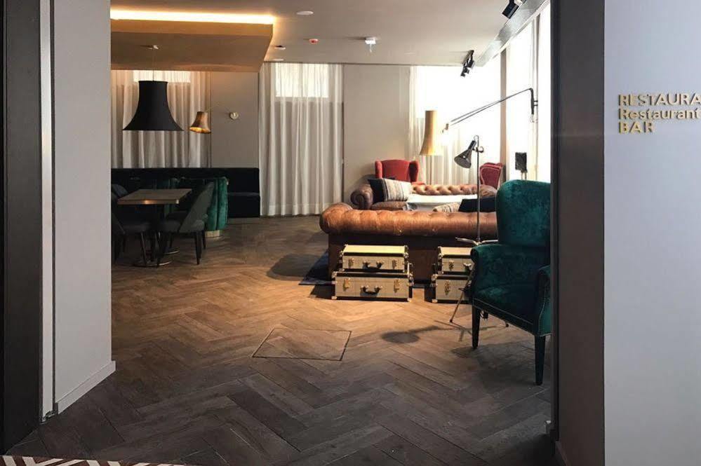 Hotel Exe Almada