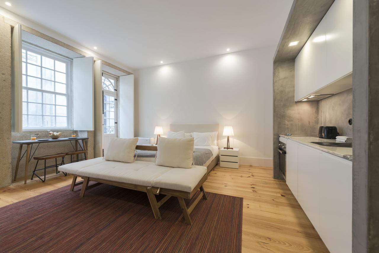 Lovelystay - Rico's - Almada 1ºf Apartment