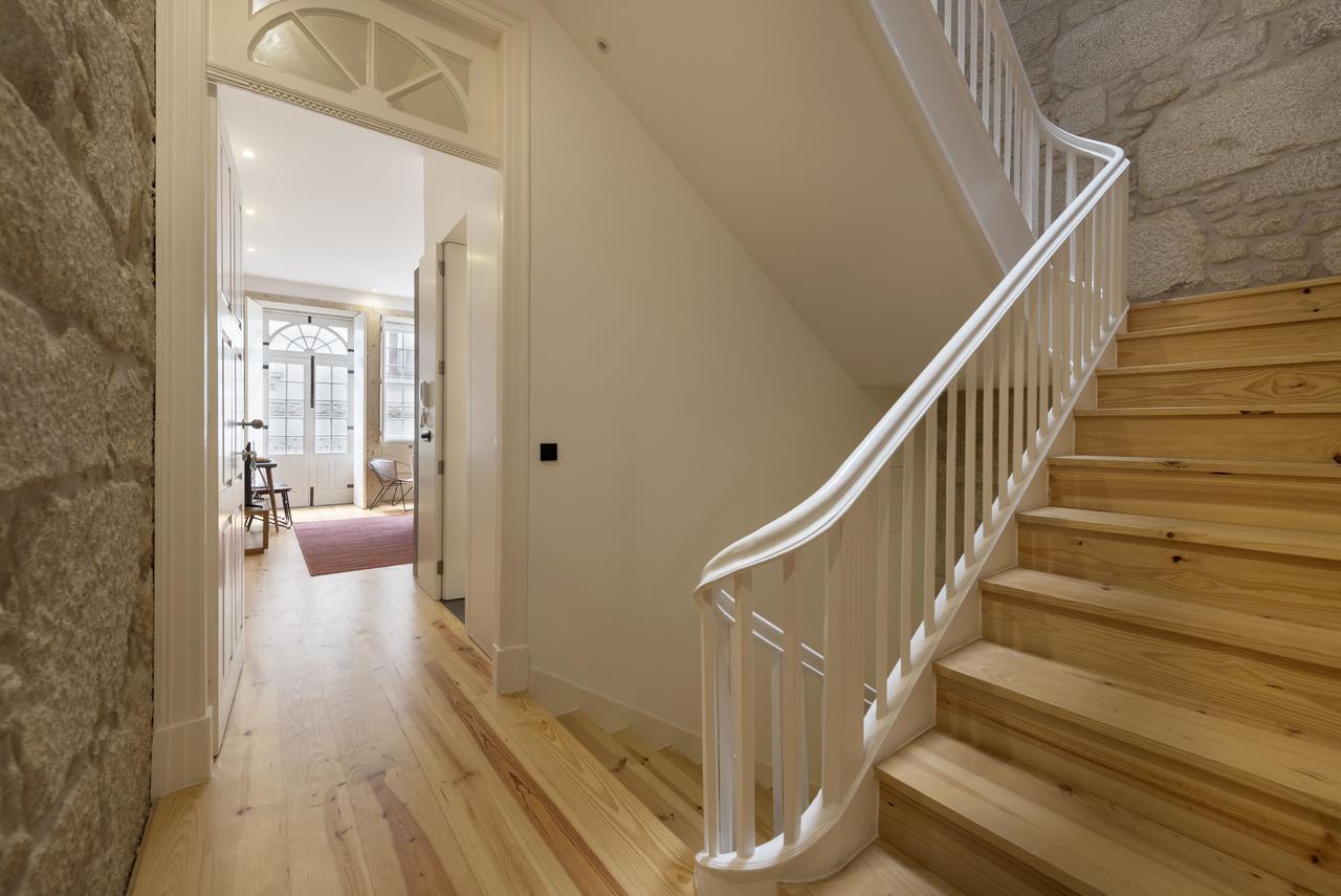 Lovelystay - Rico's - Almada 2º F Apartment Porto