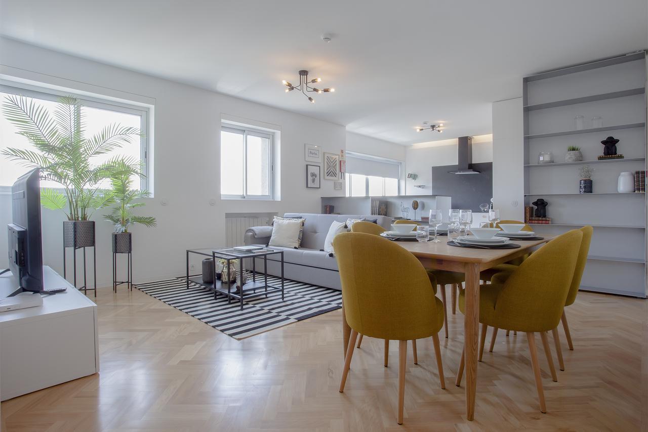 Liiiving In | Downtown Secret Luxury Apartment *