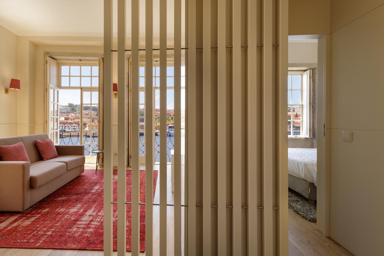 - River Front Apartment *