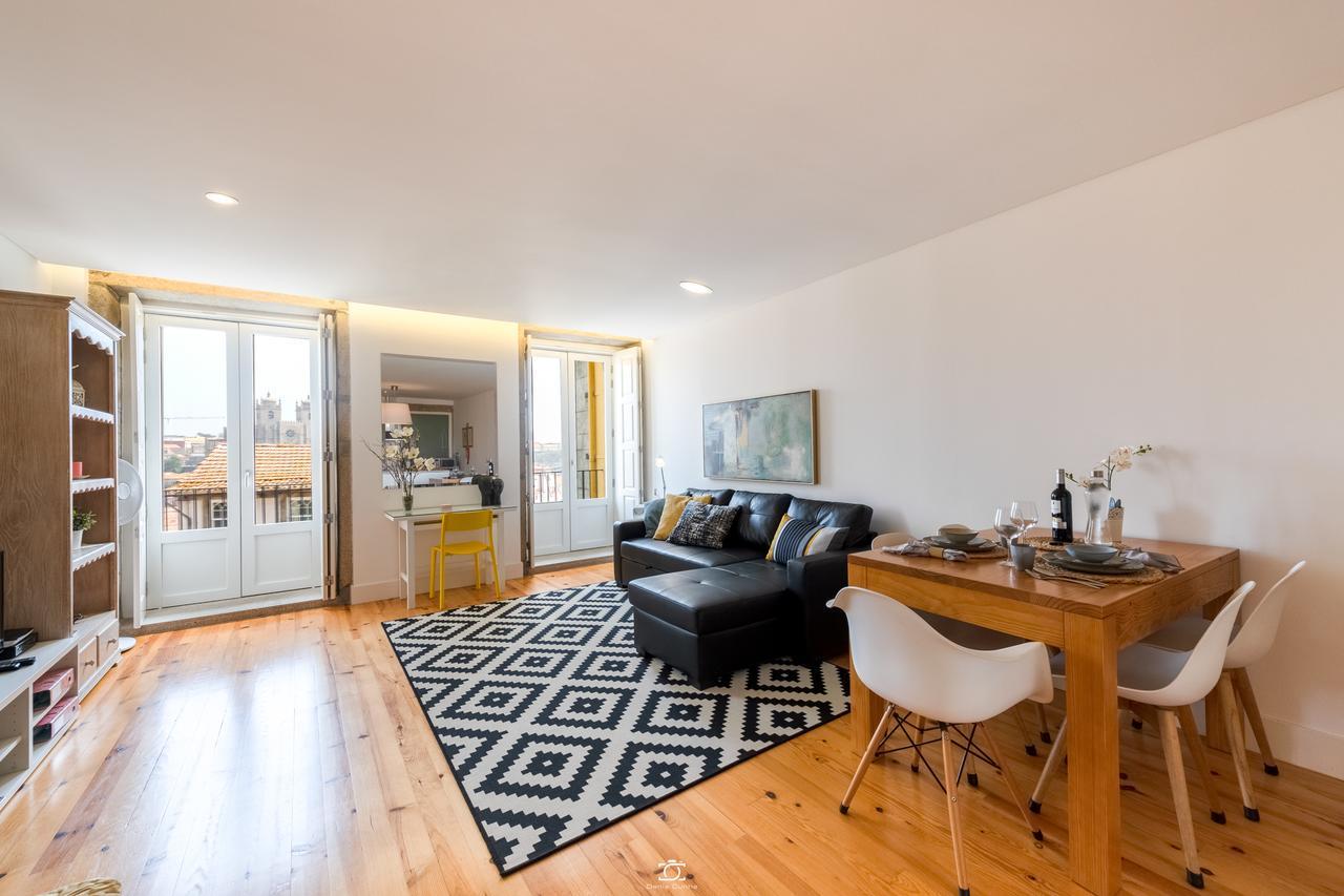 Apartment Merc Vitoria's Place Porto