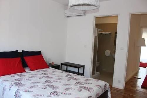 100 Contos Bed & Breakfast 2*