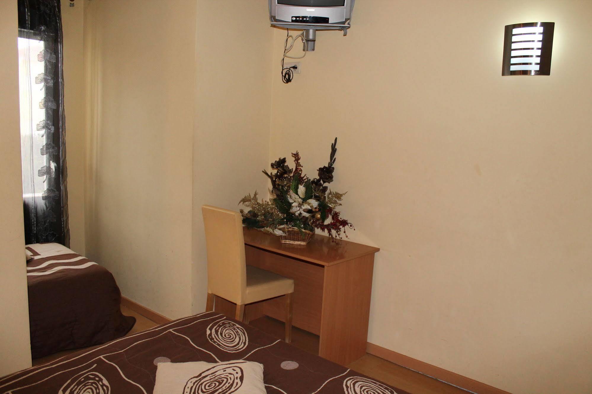 Residencial Estrela Da Noite 2*