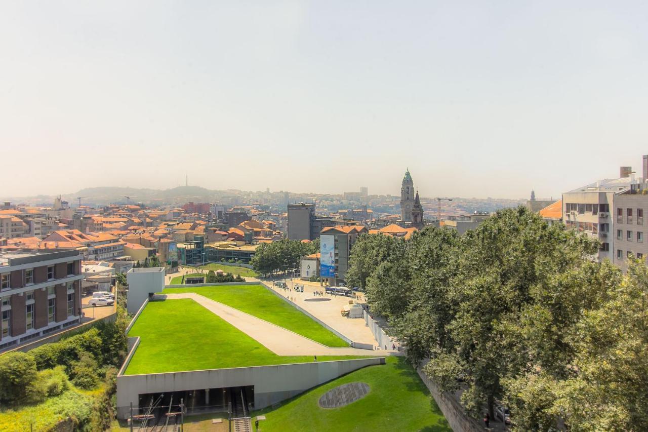 Apartment Trindade Flat With A Great View Porto
