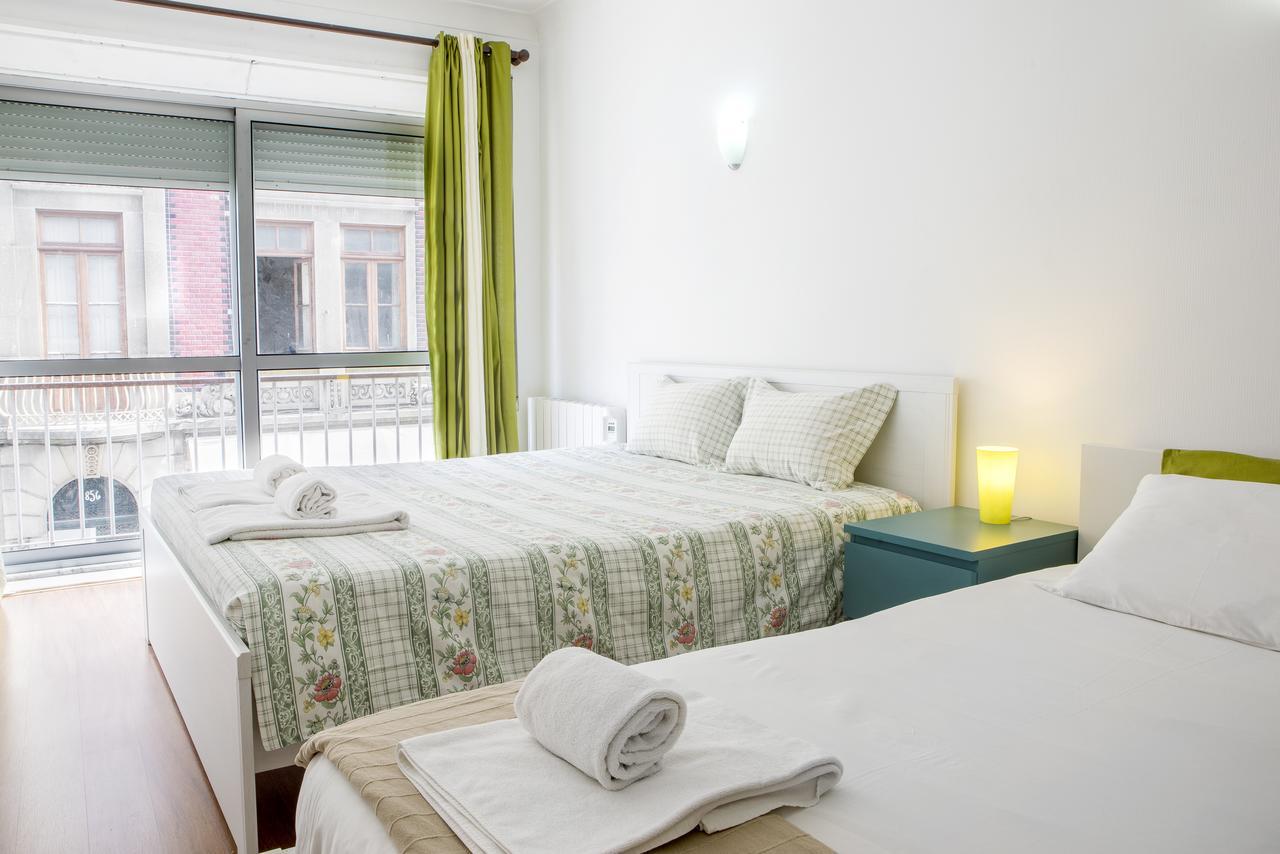 Downtown With Terrace - 4 Bedrooms Porto