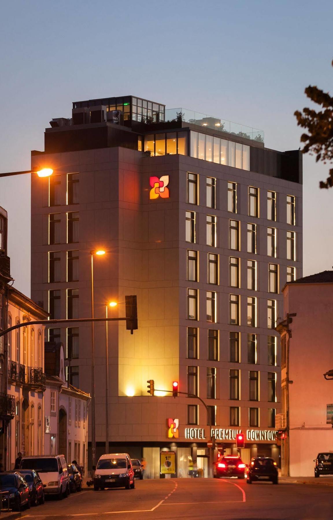 Hotel Premium Downtown 4*