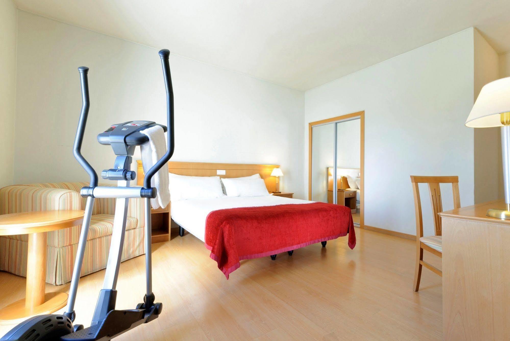 Tryp By Wyndham Centro 3*