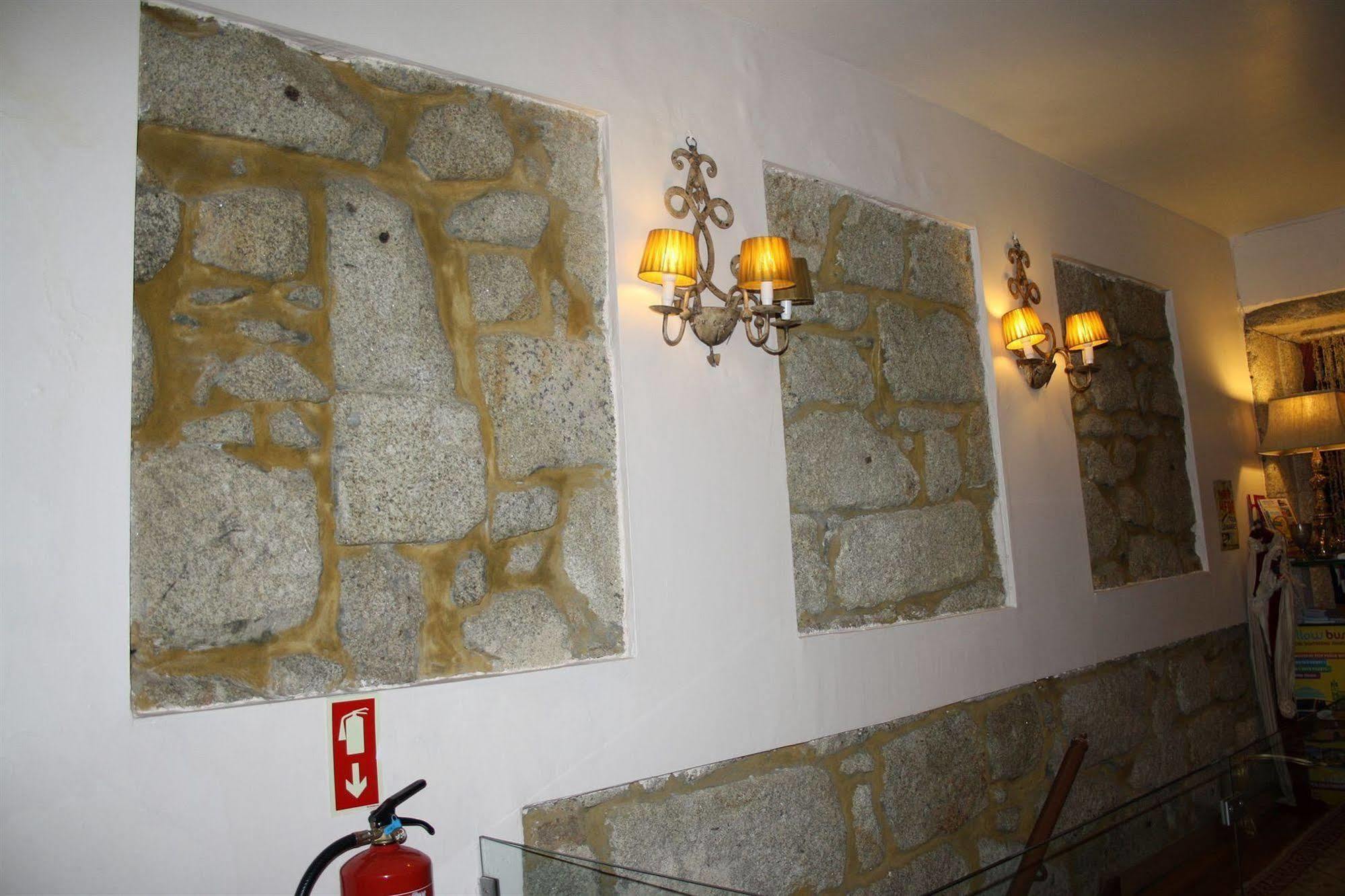 Residencia Pedra Antiga 3* Porto