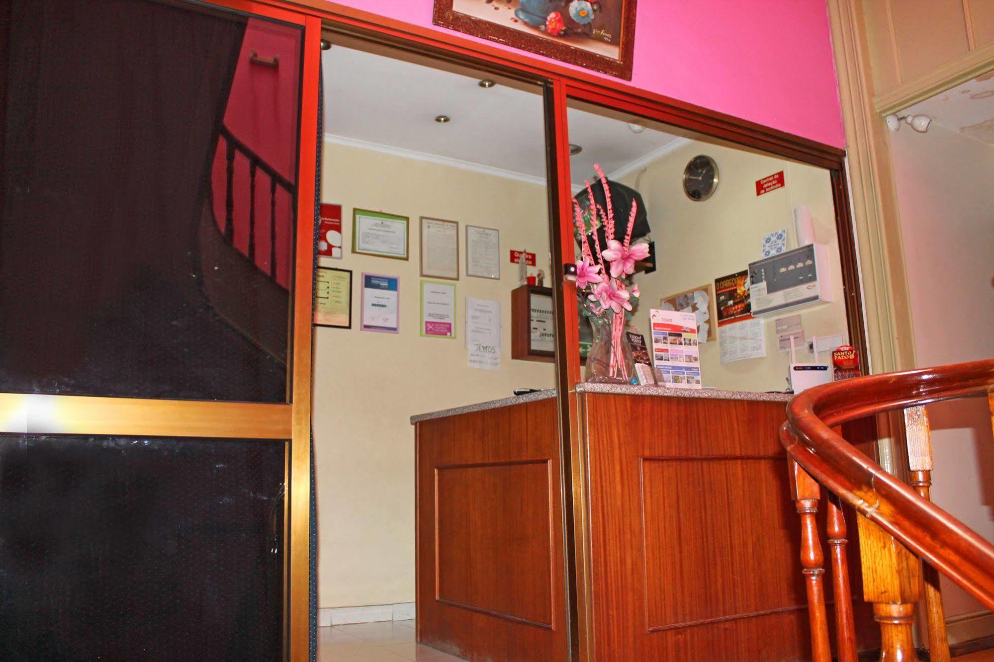 Guest house Lunar