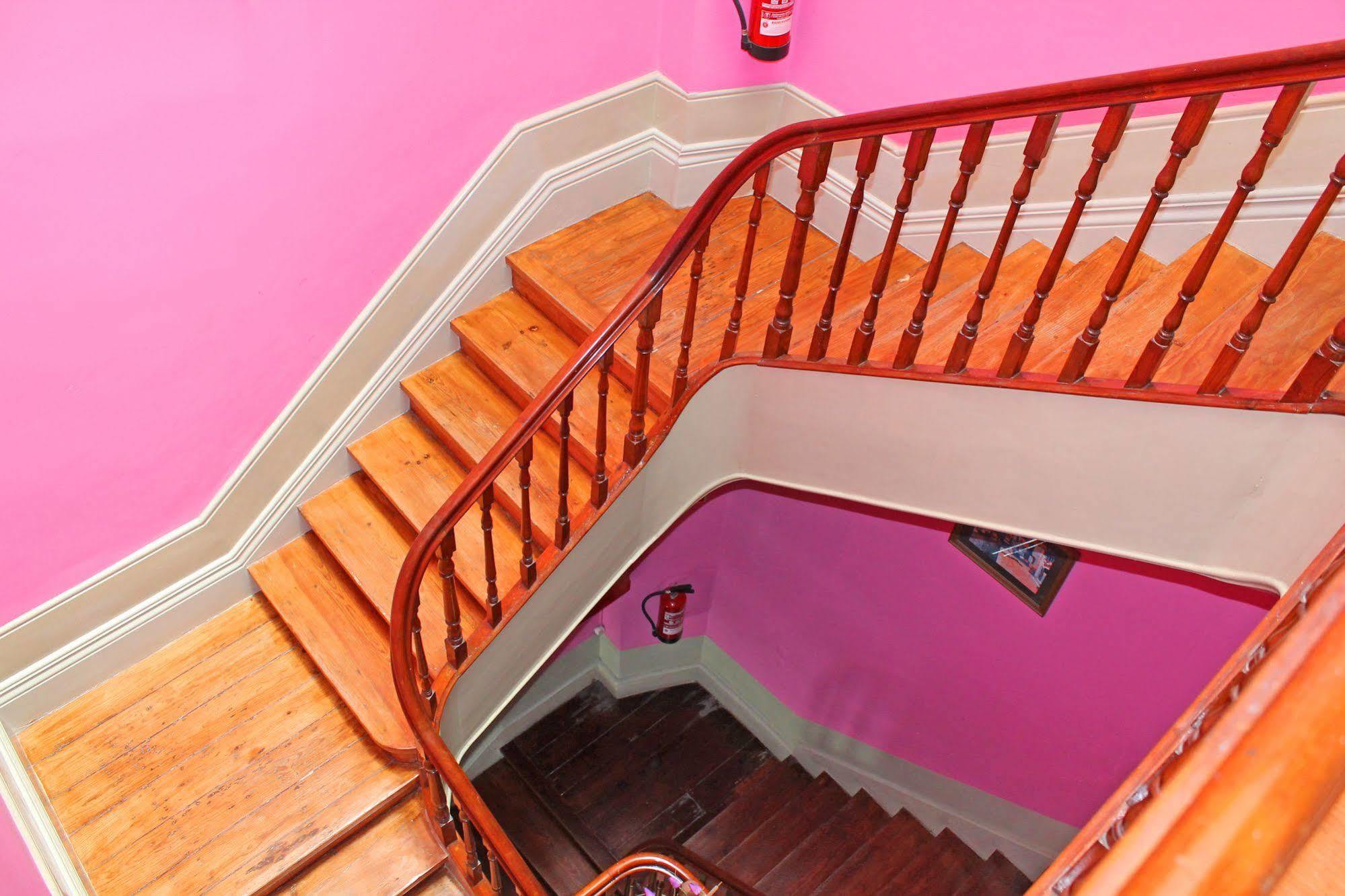 Lunar Guest house 3*