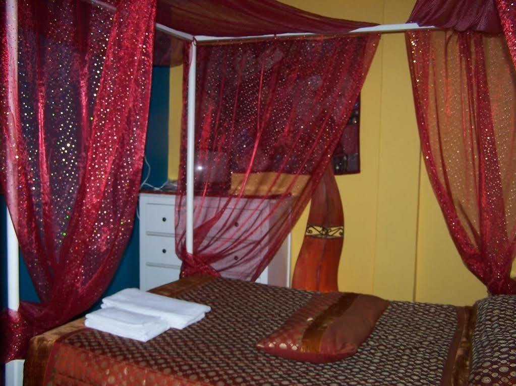 - Bed & Breakfast