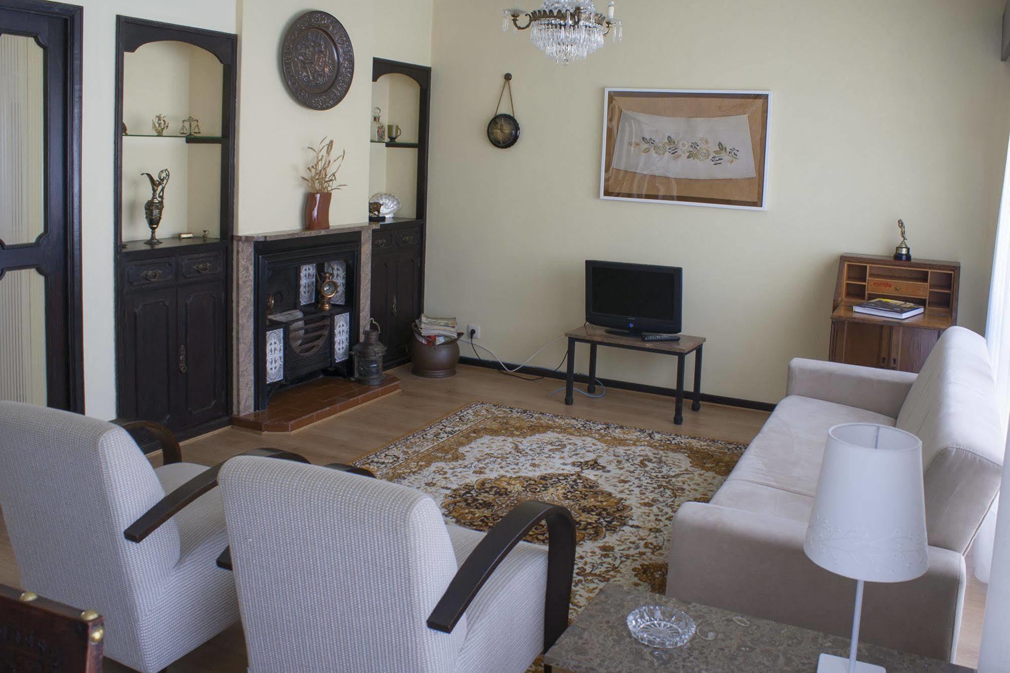 Burgo's House Holiday home *