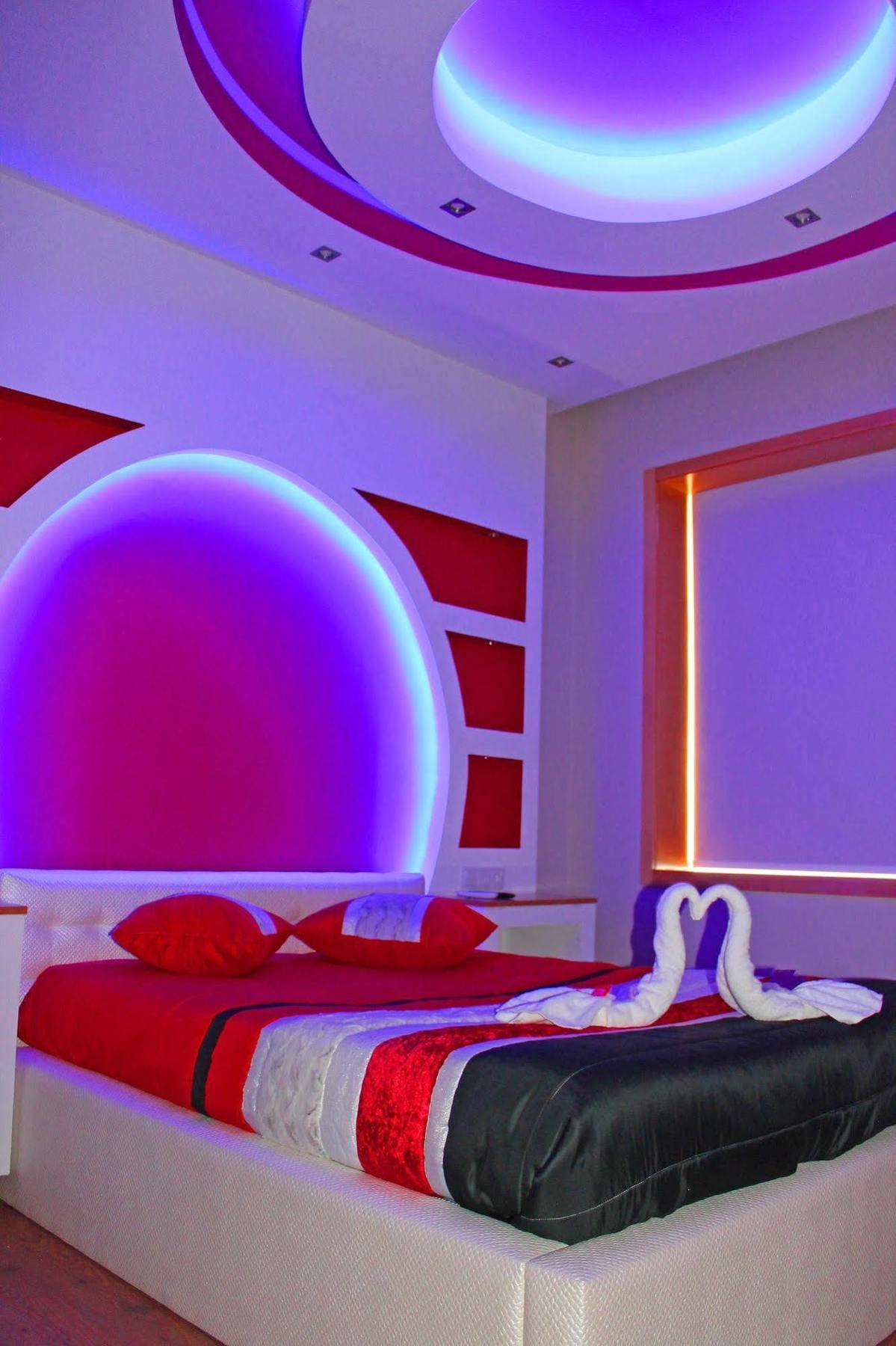 Monte Carlo Love 3*