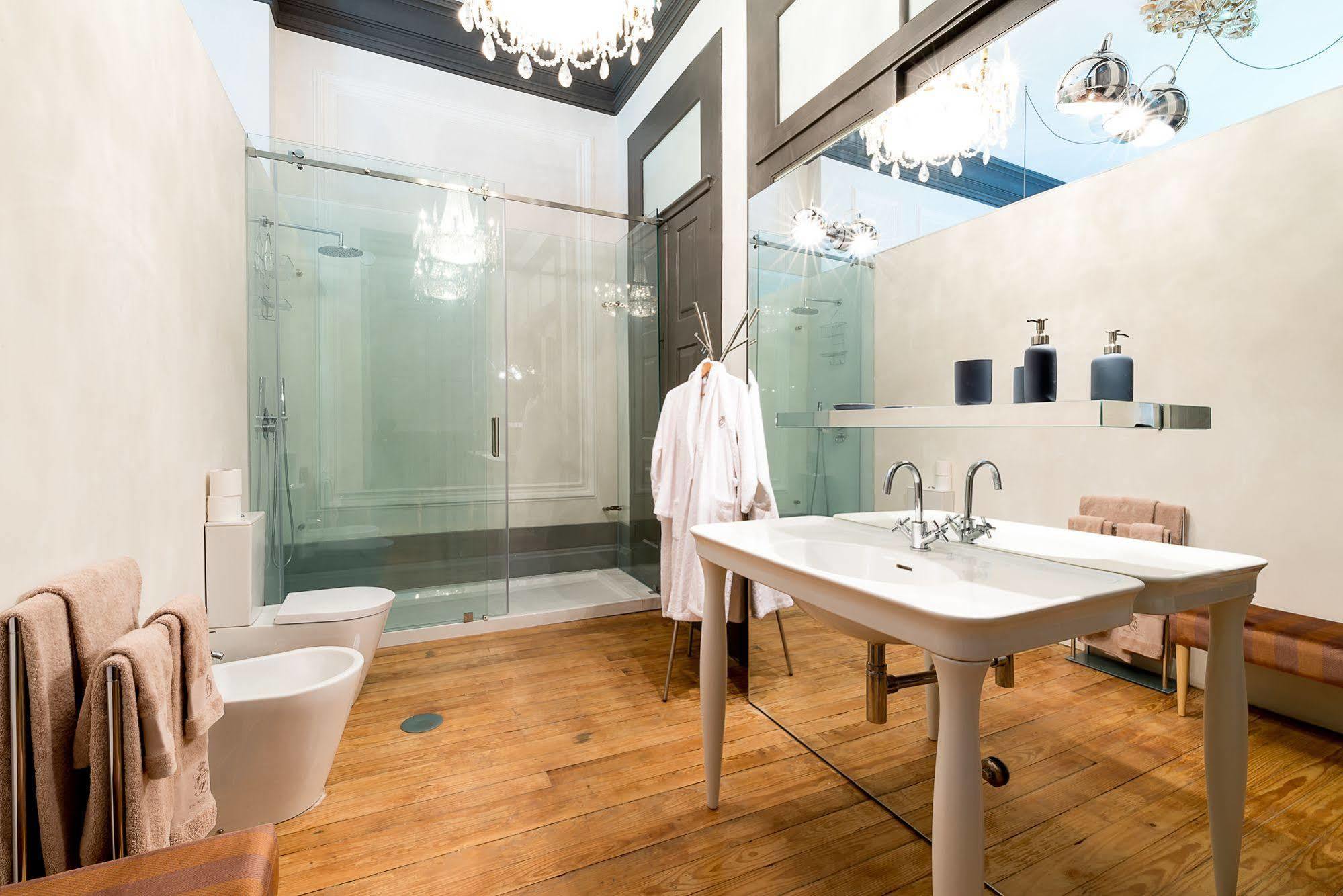 Gasthuis Charm Palace 2*