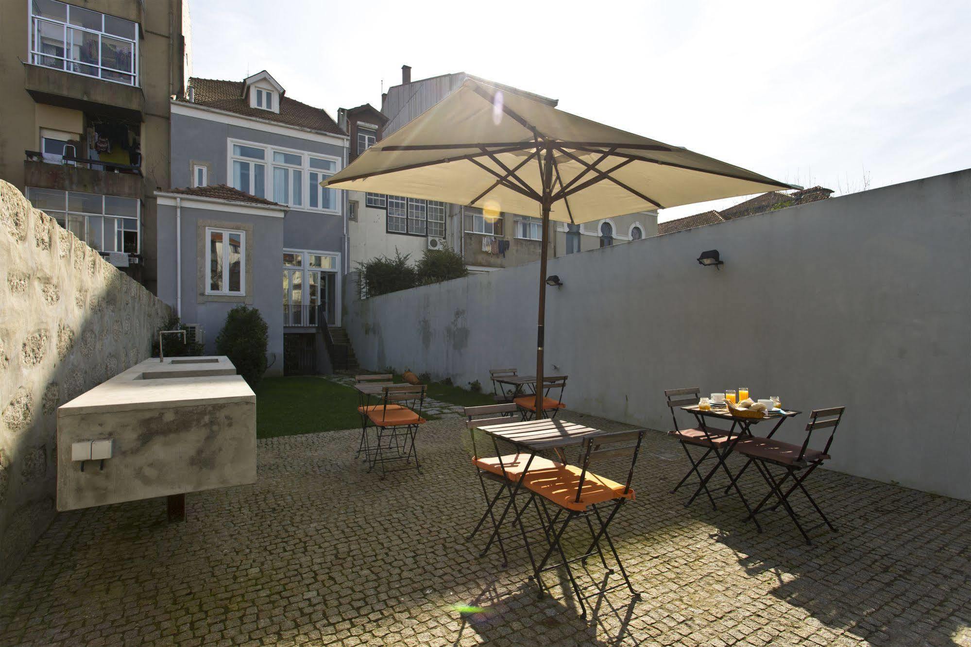 Oporto Comfort Charming Cedofeita Bed & Breakfast