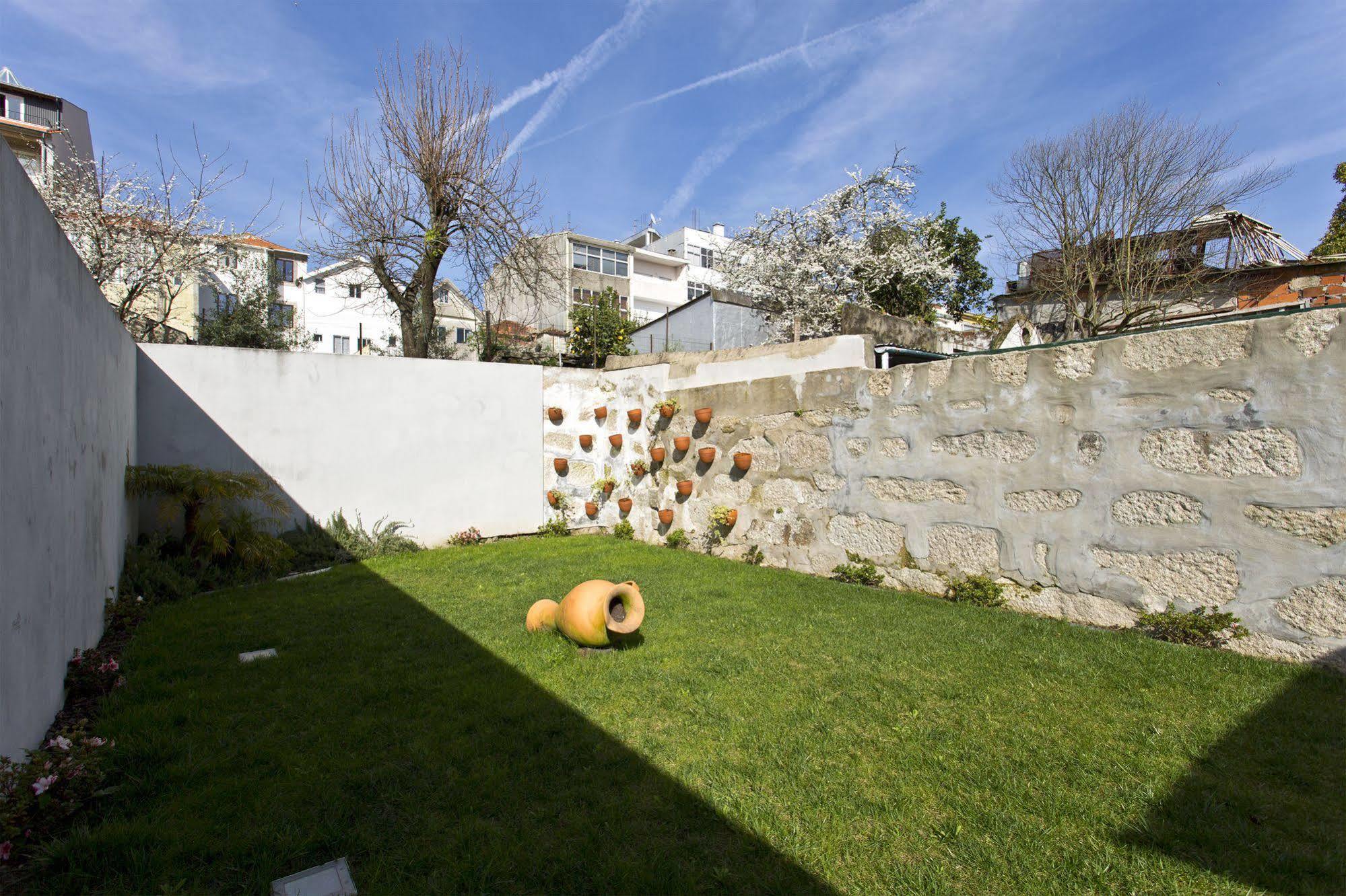Oporto Comfort Charming Cedofeita Bed & Breakfast
