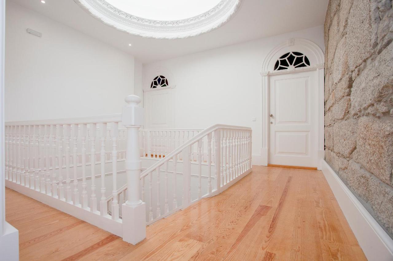 Liiiving In | Downtown Luxury Apartment Porto