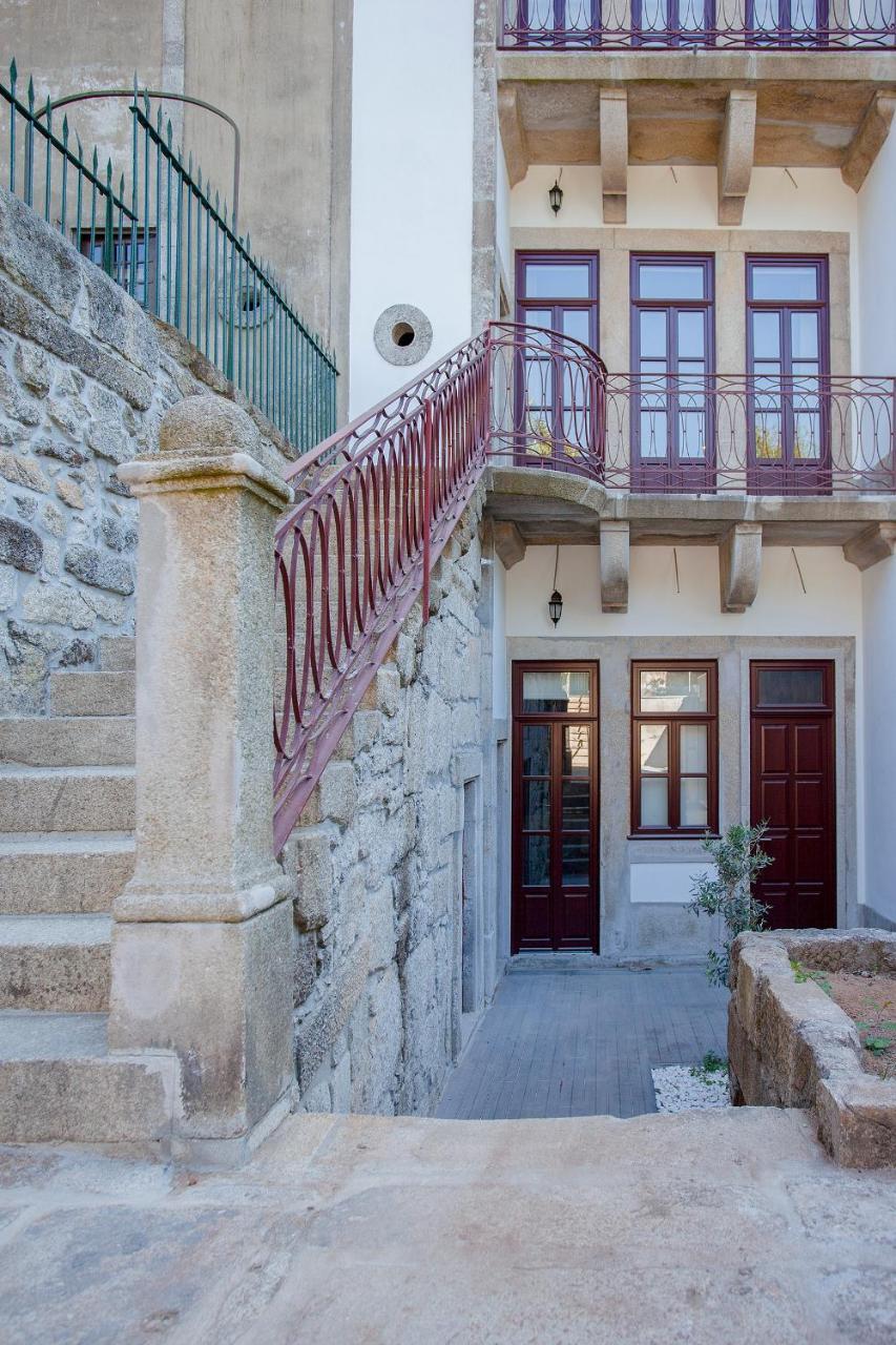 Liiiving In | Downtown Luxury * Porto