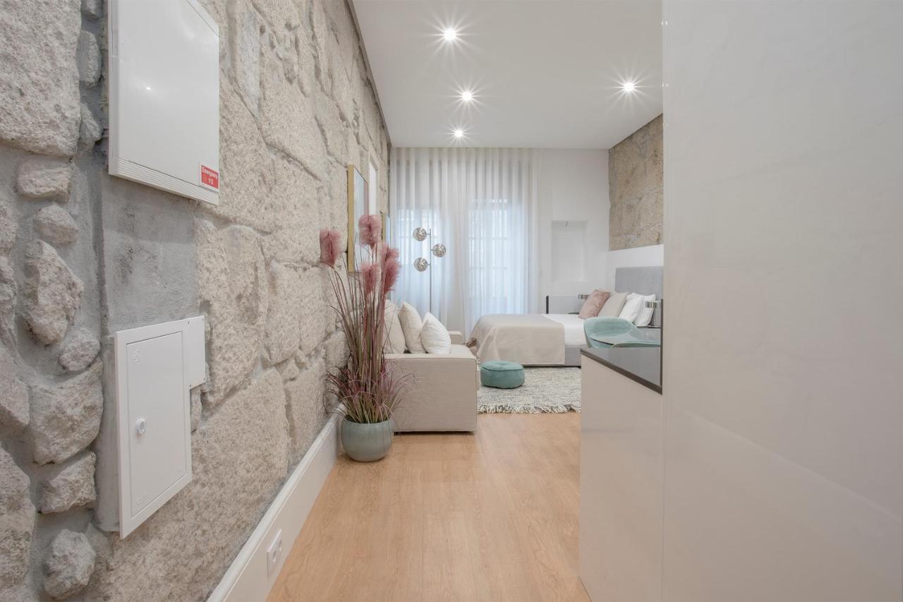 Liiiving In | Downtown Luxury Apartment *