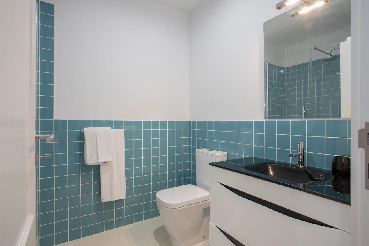 Liiiving In | Downtown Luxury Apartment *