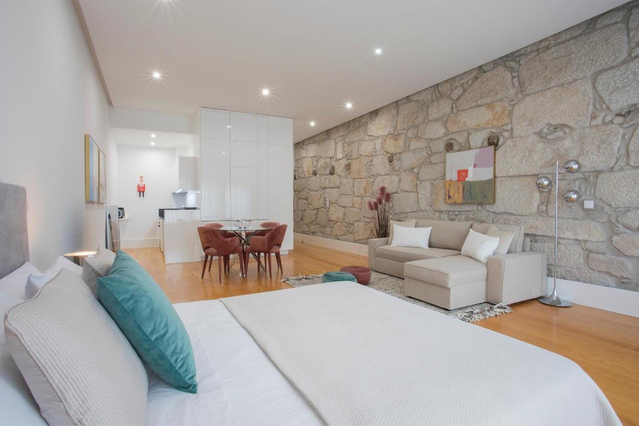 Liiiving In | Downtown Luxury Apartment Porto