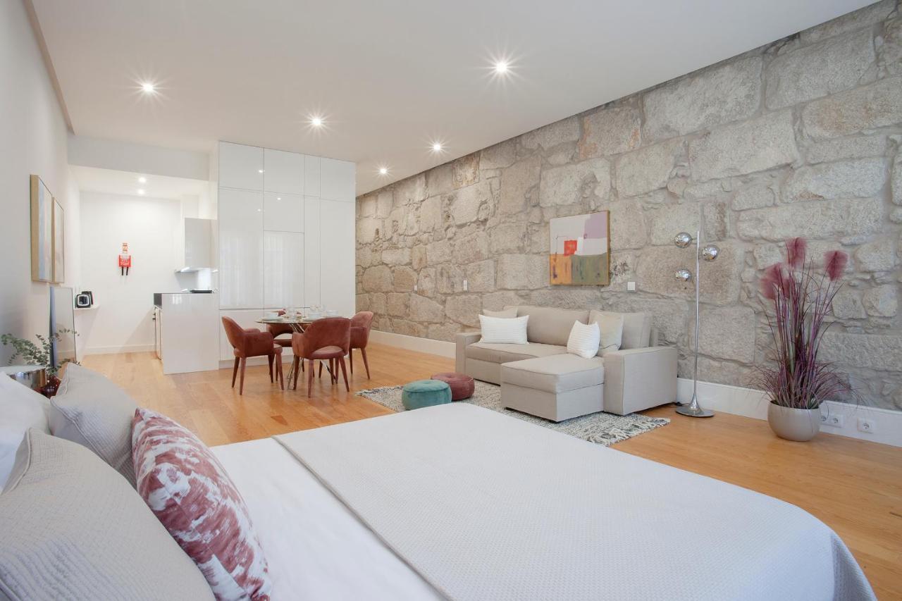 Liiiving In | Downtown Luxury Porto