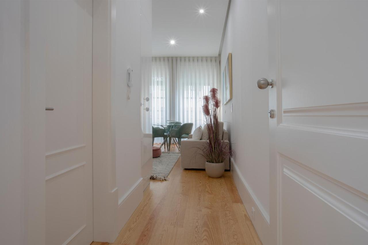 Apartment Liiiving In | Downtown Luxury *