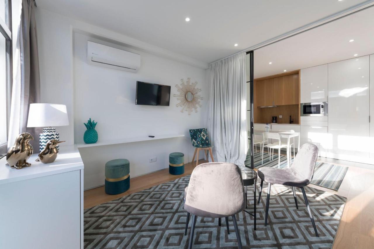 Lovelystay - Wohaza With Free Private Parking *