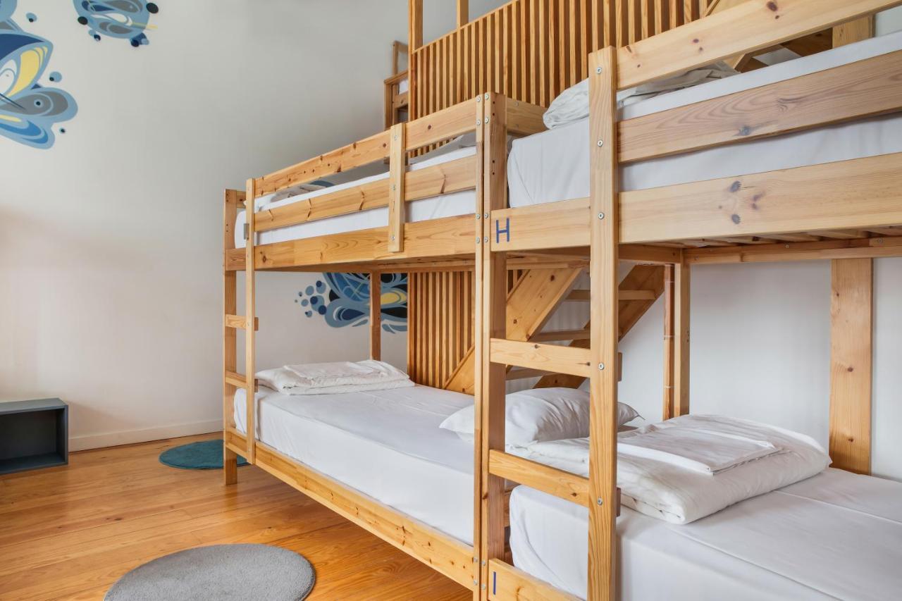 Hostel Happy &
