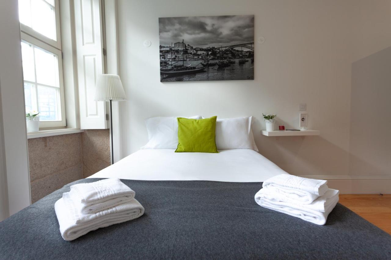 Invite S. Bento Apartment