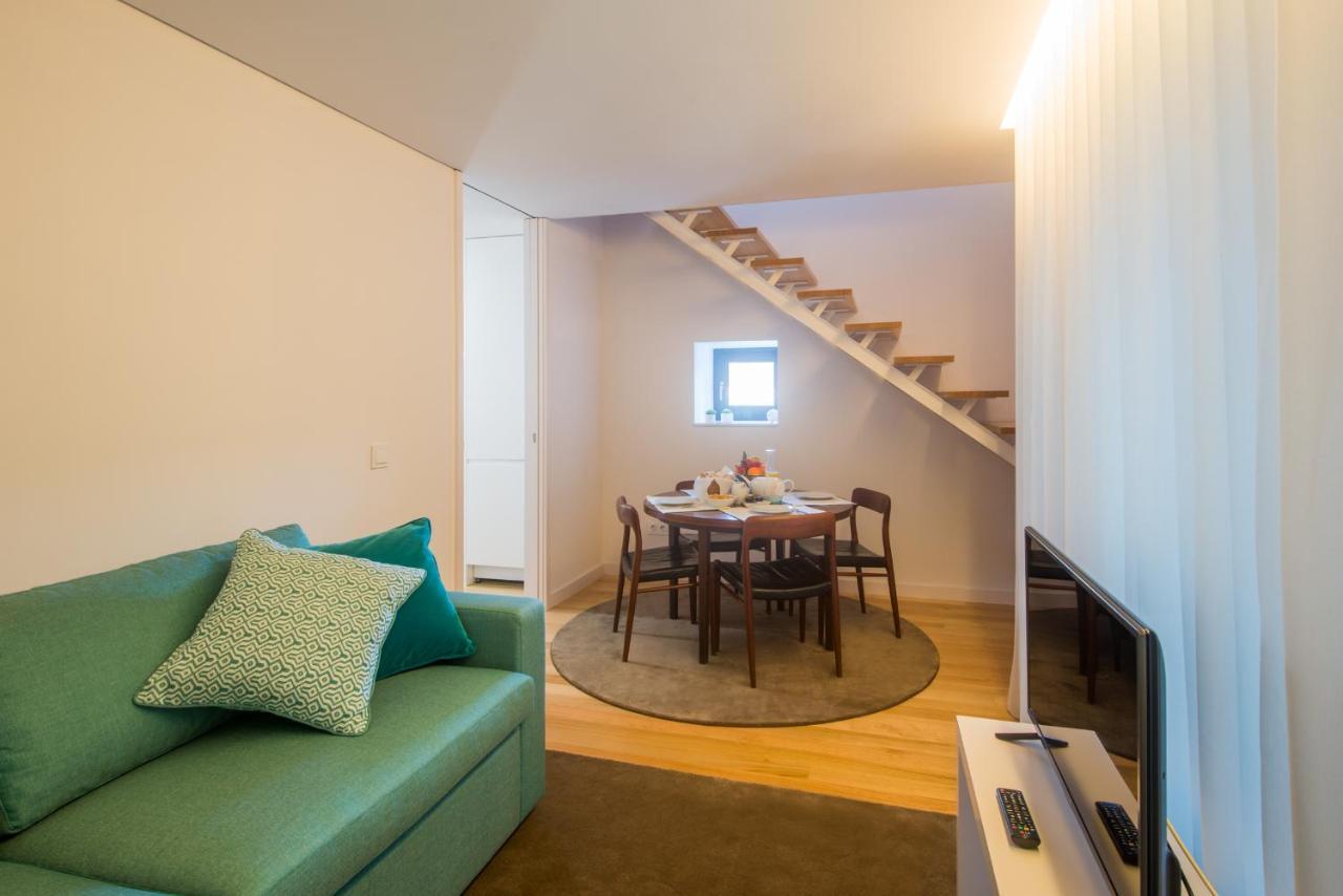 Domum Apartment *